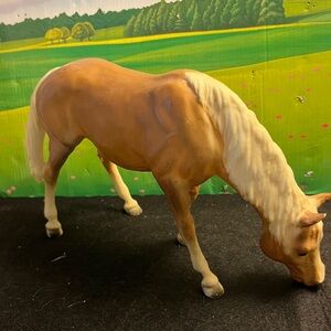 Breyer Grazing Mare-REDUCED